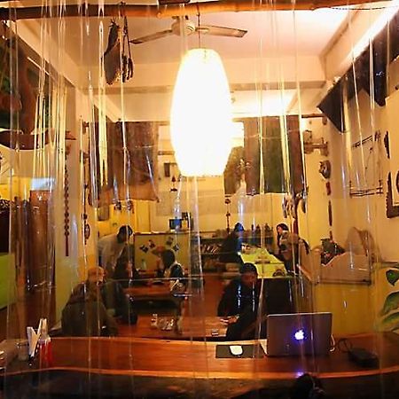 Bona Cafe Restaurant & Sala Guest House 바라나시 외부 사진